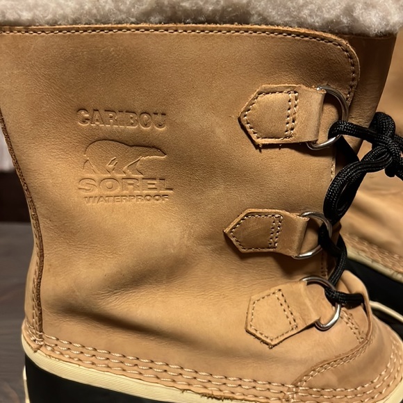 Sorel Caribou boots - Picture 3 of 3